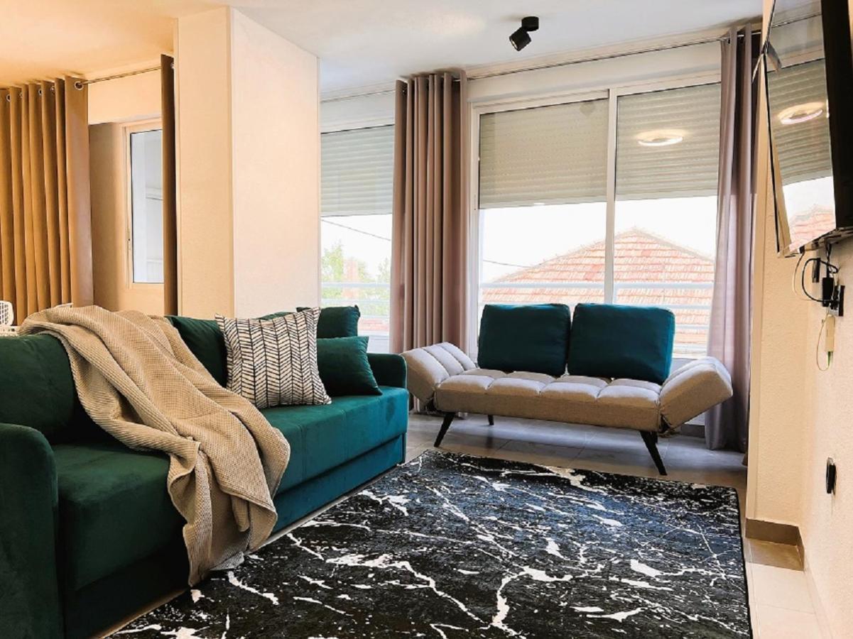 Holiday Suite Virgin De La Paloma Торевиеха Екстериор снимка