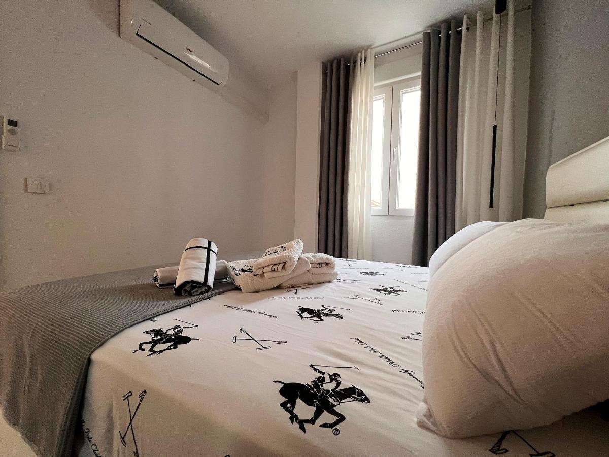 Holiday Suite Virgin De La Paloma Торевиеха Екстериор снимка